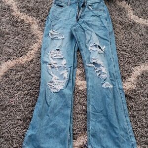 (000r) Hollister Ultra High Rise Baggy Light blue jeans